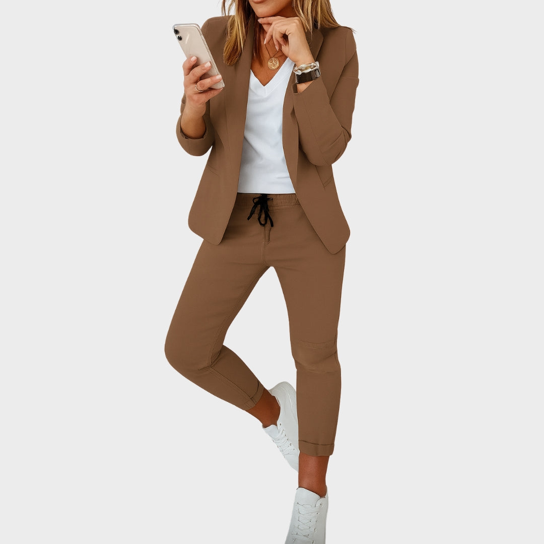 Lina – Išskirtinis Kostiumas