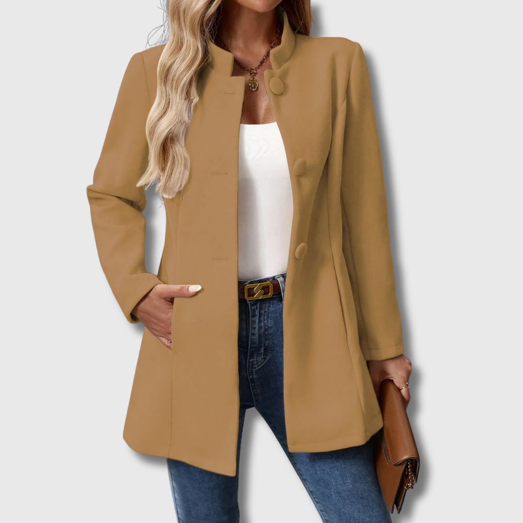 Elena™ – Ilga elegantiška striukė su sagomis